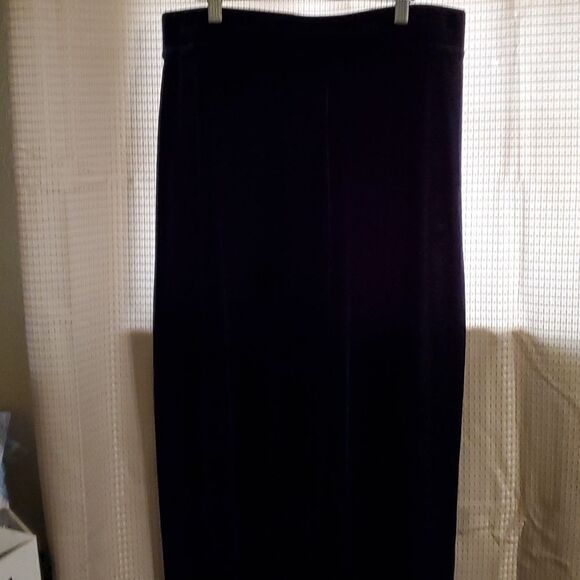 Susan Graver stretch  Velvet wide waistband Pants Petite XL - Picture 2 of 6